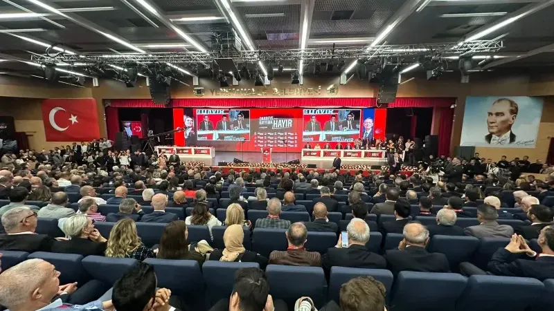 CHP’de kurultay takvimi belli oldu: İki il başkanı görevden alındı!