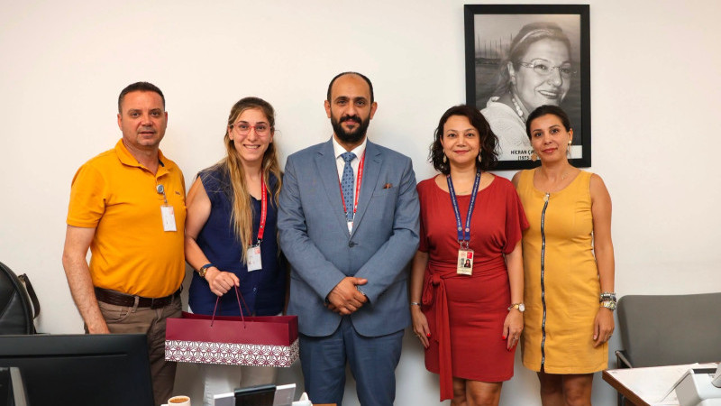 Buca Seyfi Demirsoy Hastanesi’nde dünya hukuk günü’ne özel ziyaret