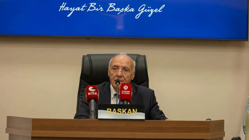 Balçova’da yeni dönem: Belediye başkan vekili Selahattin Yıldız oldu!