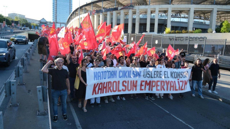 İzmir'de NATO zirvesi öncesi gözaltına alınan 61 kişi adliyeye sevk edildi