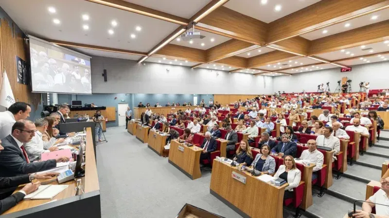 İzmir Büyükşehir Belediyesi’nden 30 Milyar TL’lik borçlanma hamlesi