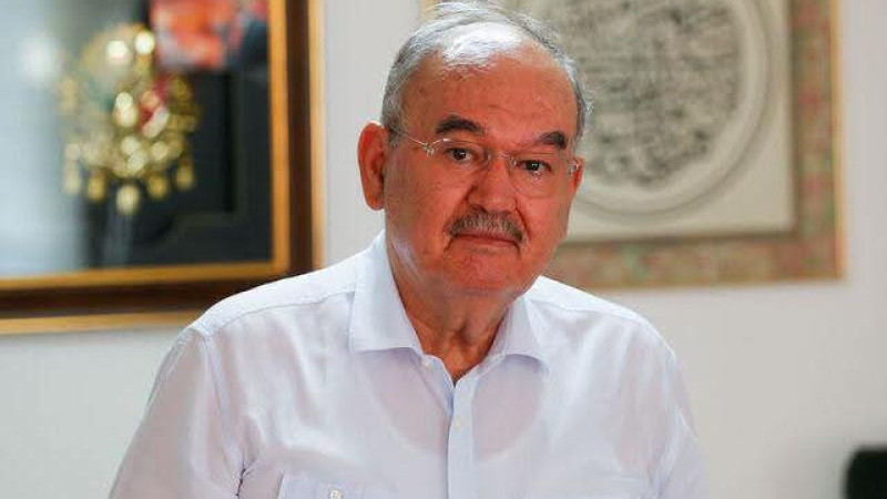 İzmir Büyükşehir Belediyesi Eski Başkanı Dr. Burhan Özfatura entübe edildi!