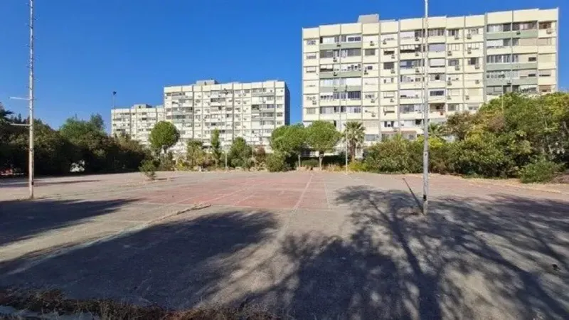 Karşıyaka Atakent’teki Bilfen arazisinde imar planları yargıya taşındı