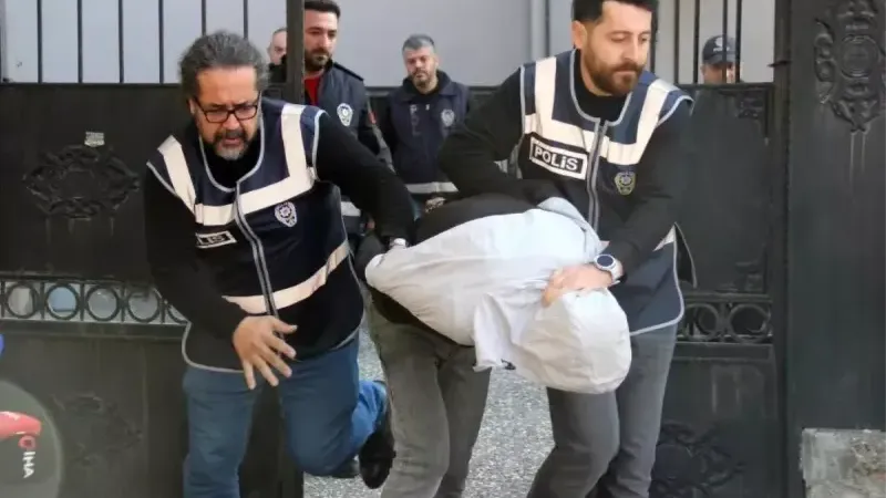 Çocuklarına bıçak dayayan baba tutuklu yargılanacak
