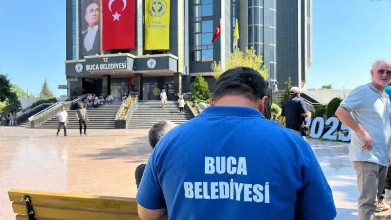 Buca Belediyesi’nde iş bırakan işçiler işbaşı yaptı: Eksik maaşlar yatırıldı