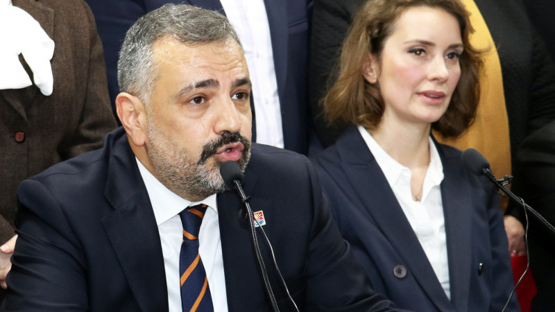 CHP İzmir İl Kongresi öncesi tek aday krizi: Şenol Aslanoğlu kararı tartışma yarattı