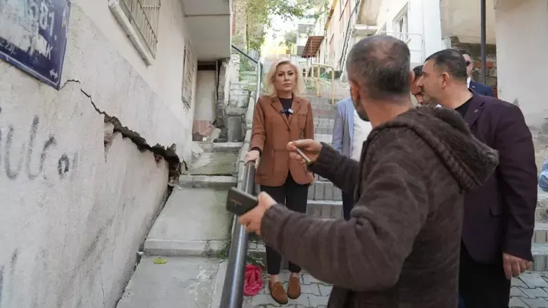 AK Partili Bursalı’dan İzmir Büyükşehir’e çağrı: “Vatandaşın can güvenliği tehlikede”