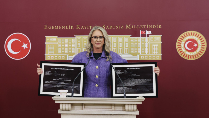 AK Partili Çankırı’dan Cemil Tugay’a uyarı: “Şeffaf yönetim için kanunları hatırlayın”