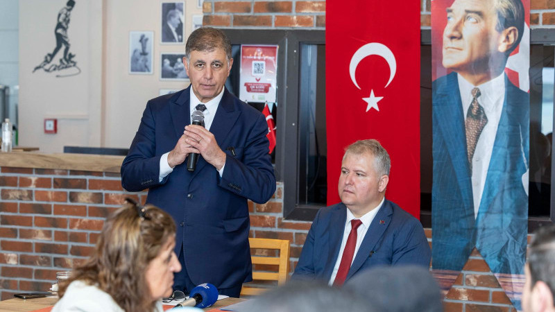 Cemil Tugay: “İzmir’e çamur atmaya çalışanlara karşı duracağız”