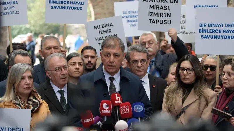 İzmir’de tahliye gerilimi: Tugay “Bu binayı vermeyeceğiz”