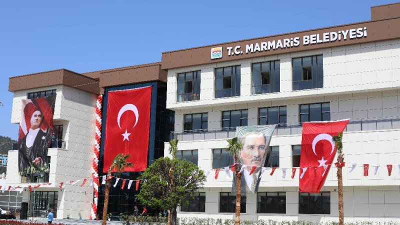 Marmaris Belediyesi’ne rüşvet operasyonu: 13 gözaltı!