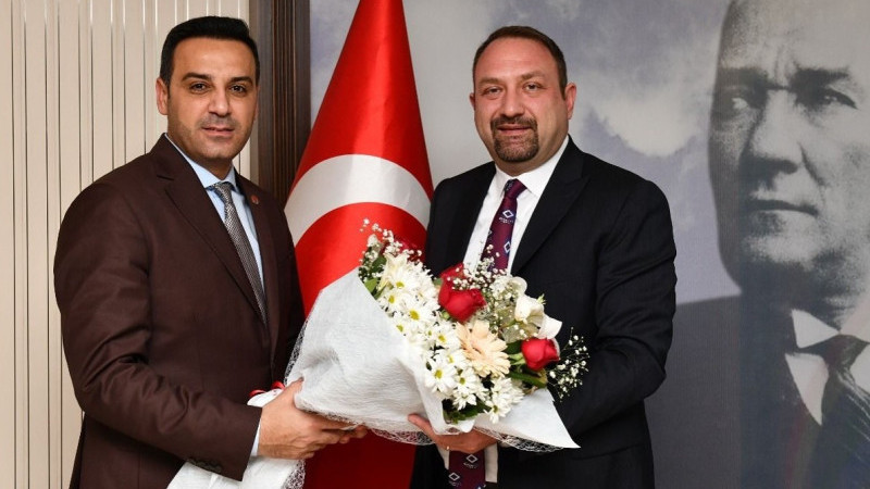 Çiğli’de depo savaşları: Başkan Yıldız, Okları Utku Gümrükçü dönemine çevirdi!